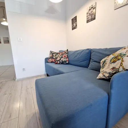 Luxury In -3- Bright & Secure Free Parking Appartement *